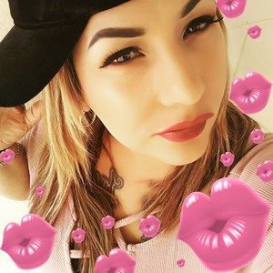 Meet your Posher, Evelyn